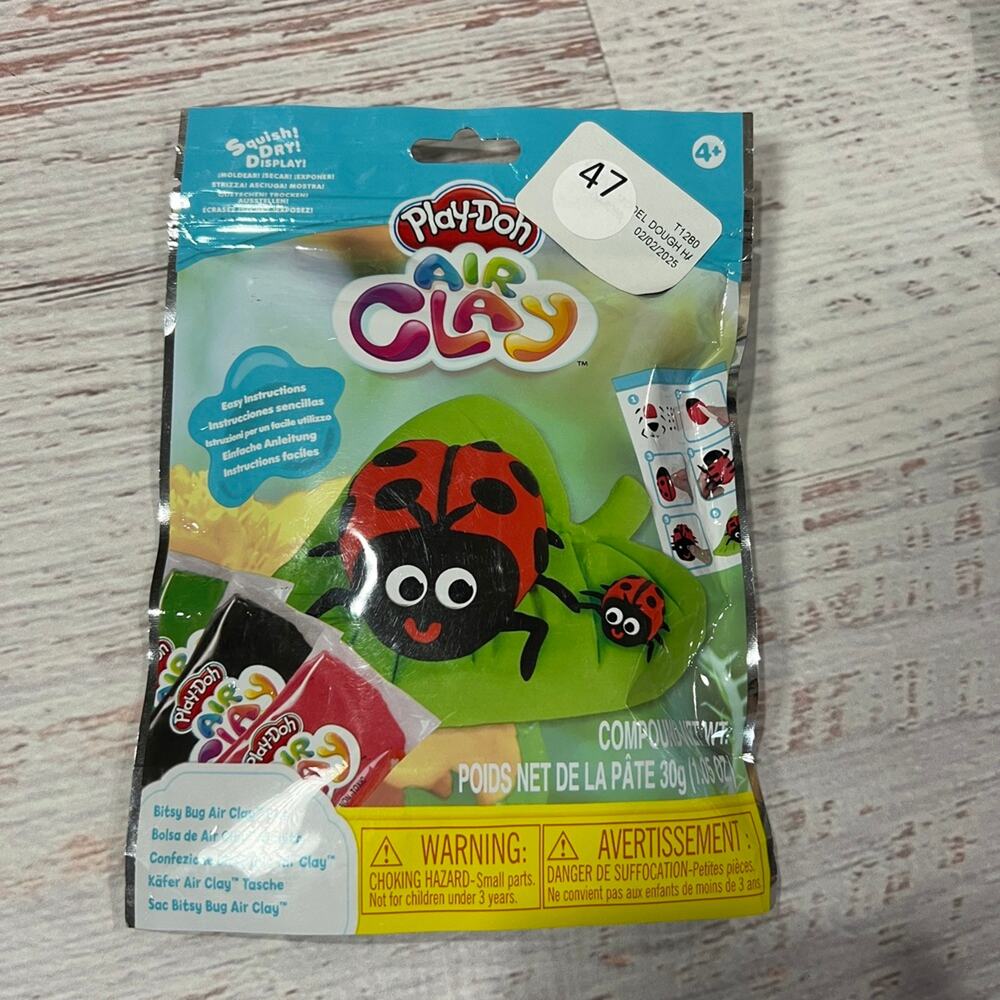 Play-Doh Air Clay Ladybug Craft Kit Modeling Toy NEW
